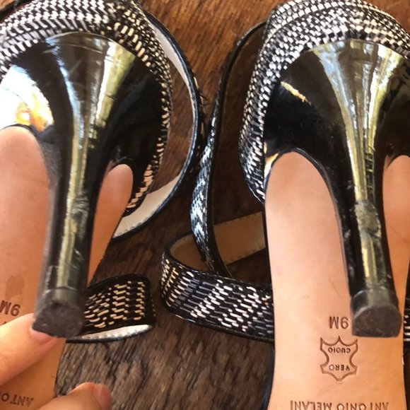 DONATED!! Antonio Melani white & black woven - Picture 8 of 8